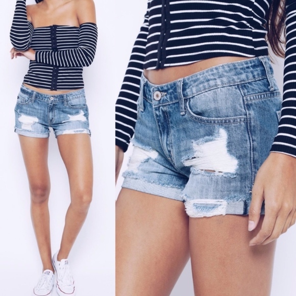 Kancan Distressed Cuff Hem Denim Shorts - Picture 4 of 7